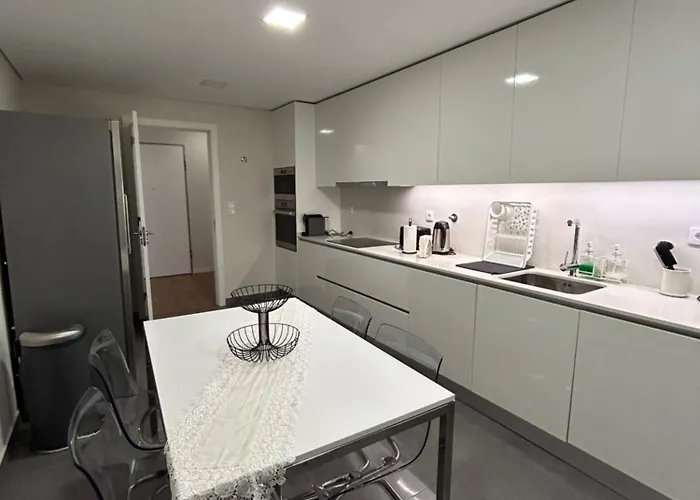 The Place To ! Apartment *